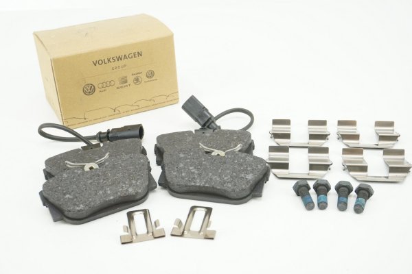 Original VW Sharan T4 Ford Galaxy Seat Alhambra hinten Bremsbeläge 7M3698451F