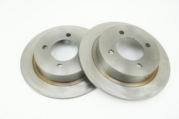 Original Nissan Almera Sunny Rear Brake Disc Set 43206-58Y01 New