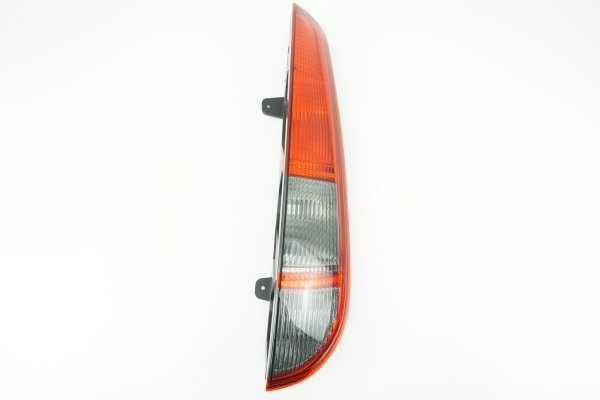Hella tail light for Ford Focus Turnier DA DS FFS tail light right New