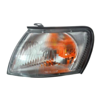 Blinker vorne links weiß mit Lampenträger...