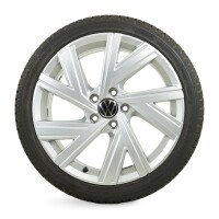 18 Zoll Winterräder VW Golf 8 VIII Bergamo Winterreifen Original 225/40 R18 92V