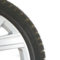 18 Zoll Winterräder VW Golf 8 VIII Bergamo Winterreifen Original 225/40 R18 92V